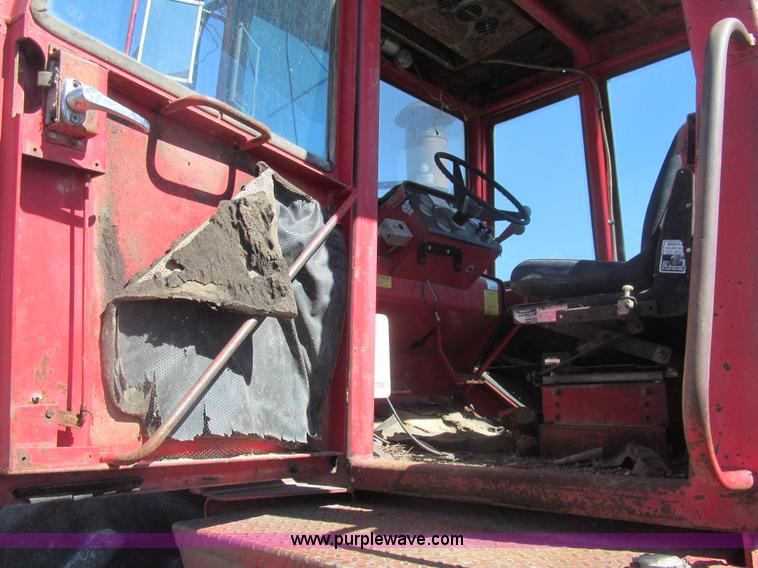 image for item I7186 Versatile 900 4WD tractor