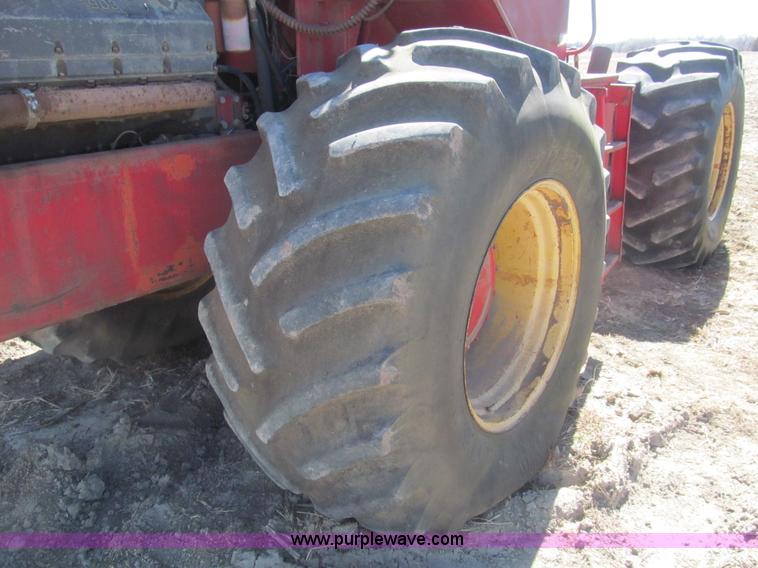 image for item I7186 Versatile 900 4WD tractor