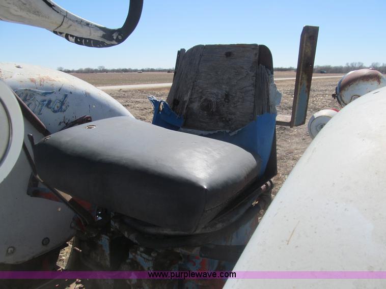 image for item I7188 Ford 6000 tractor