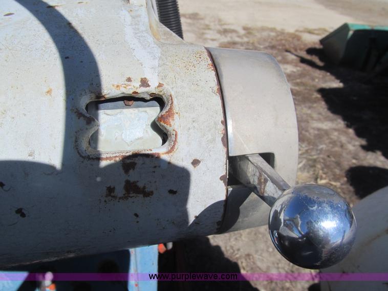 image for item I7188 Ford 6000 tractor