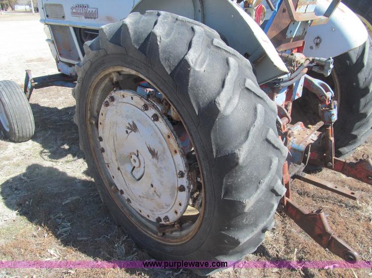 image for item I7188 Ford 6000 tractor