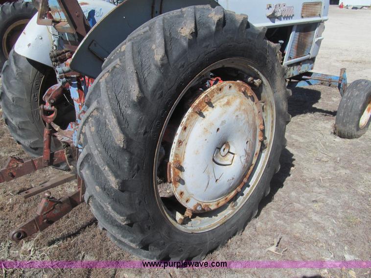 image for item I7188 Ford 6000 tractor