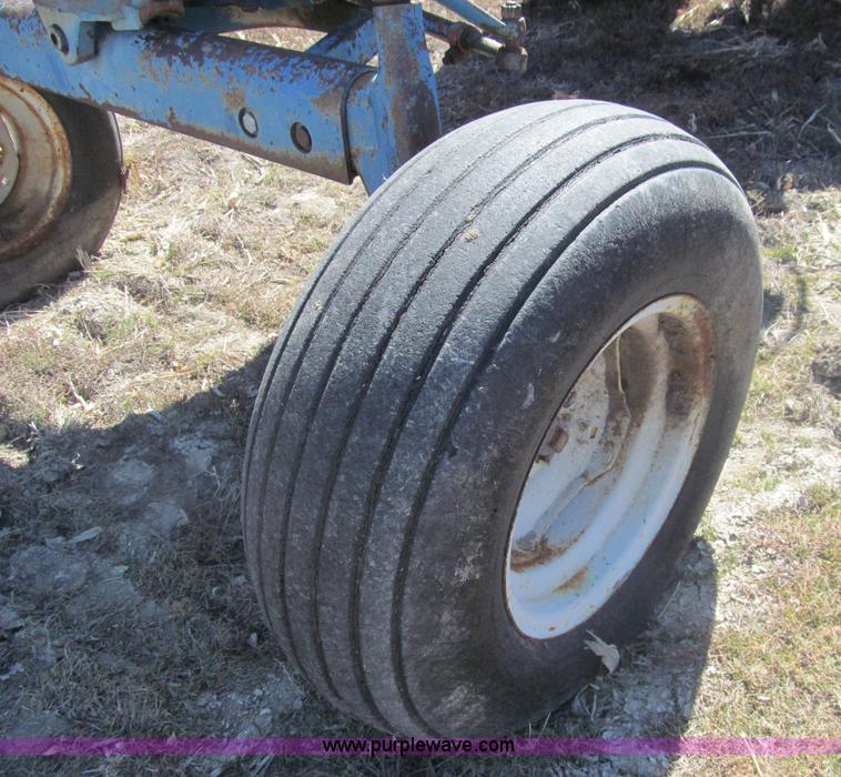 image for item I7188 Ford 6000 tractor