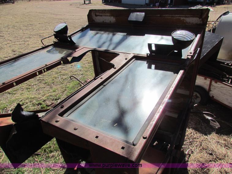 image for item I7476 Cab removed from Allis Chalmers 190XT tractors