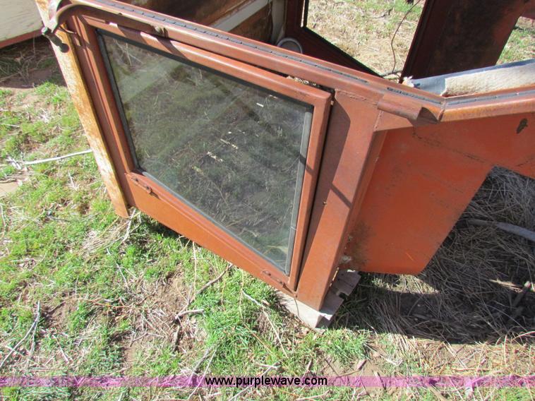 image for item I7476 Cab removed from Allis Chalmers 190XT tractors
