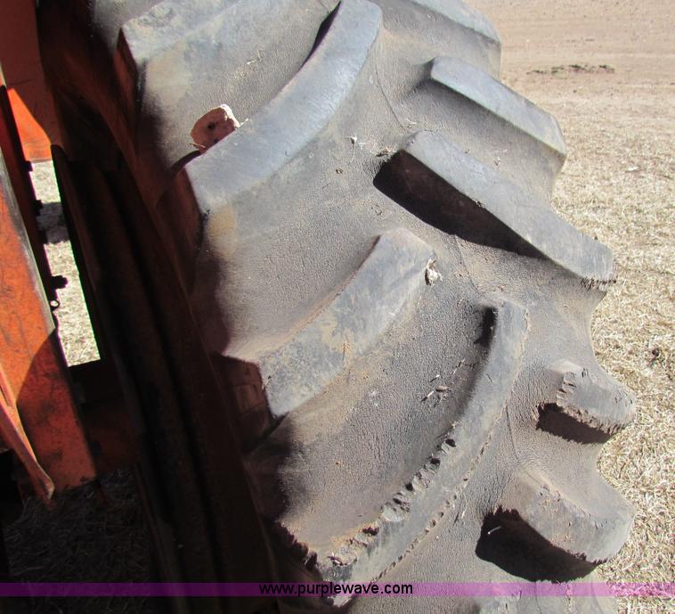 image for item I7477 Allis Chalmers 190 tractor