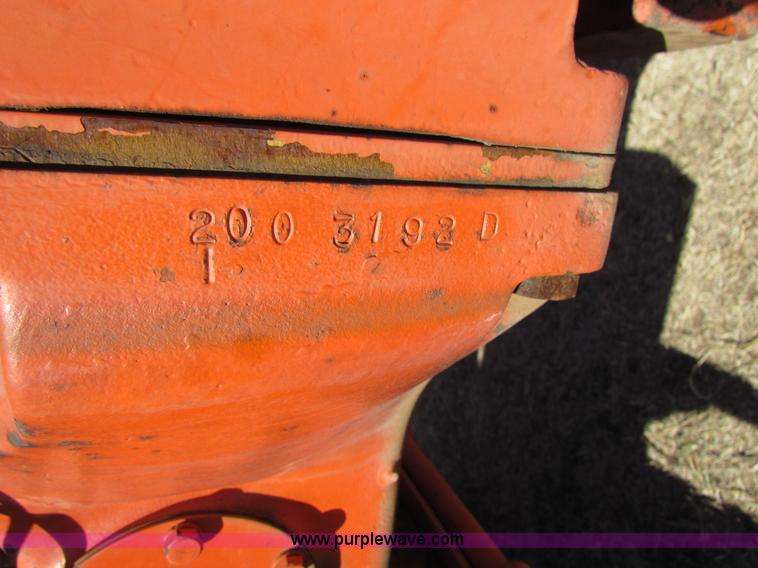 image for item I7477 Allis Chalmers 190 tractor