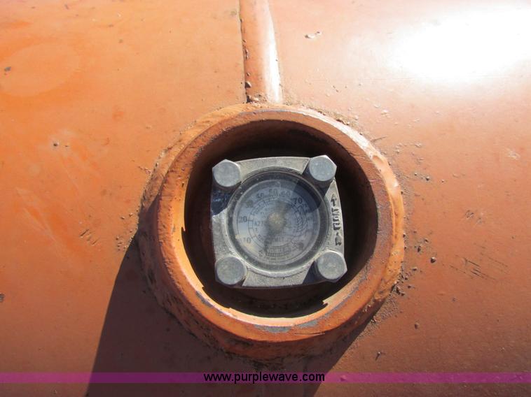 image for item I7478 Allis Chalmers D17 tractor