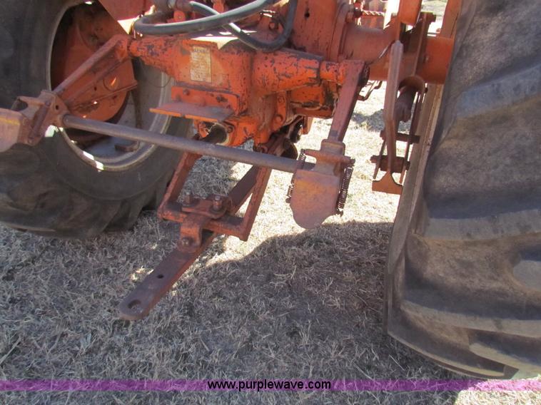 image for item I7478 Allis Chalmers D17 tractor