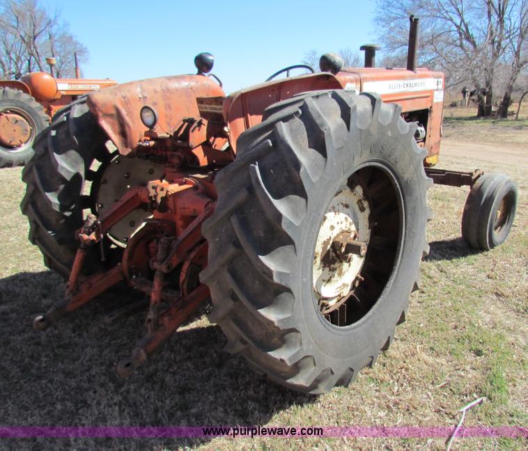image for item I7479 Allis Chalmers D19 tractor