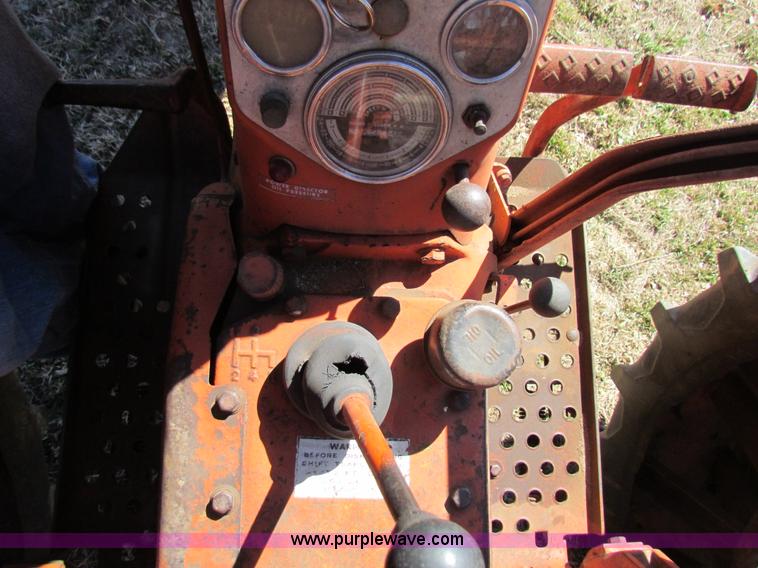 image for item I7479 Allis Chalmers D19 tractor