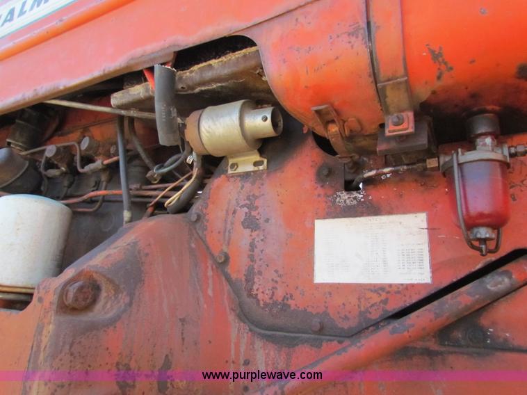image for item I7479 Allis Chalmers D19 tractor