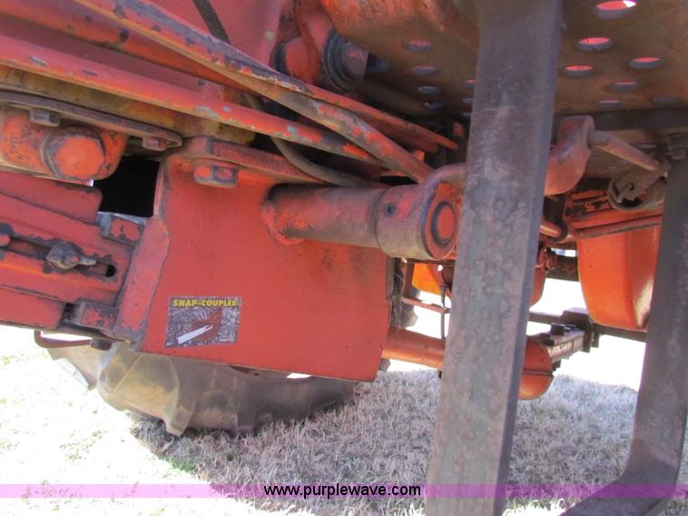 image for item I7479 Allis Chalmers D19 tractor
