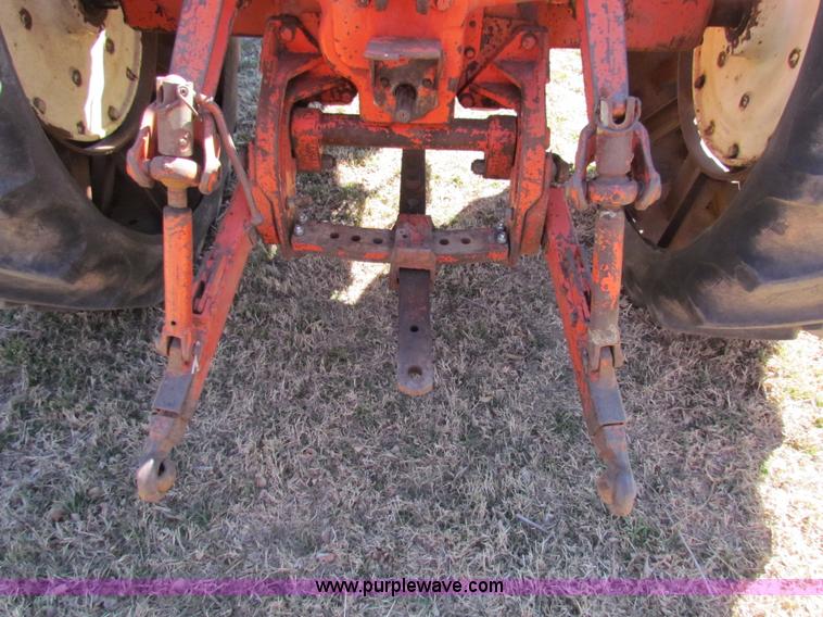 image for item I7479 Allis Chalmers D19 tractor