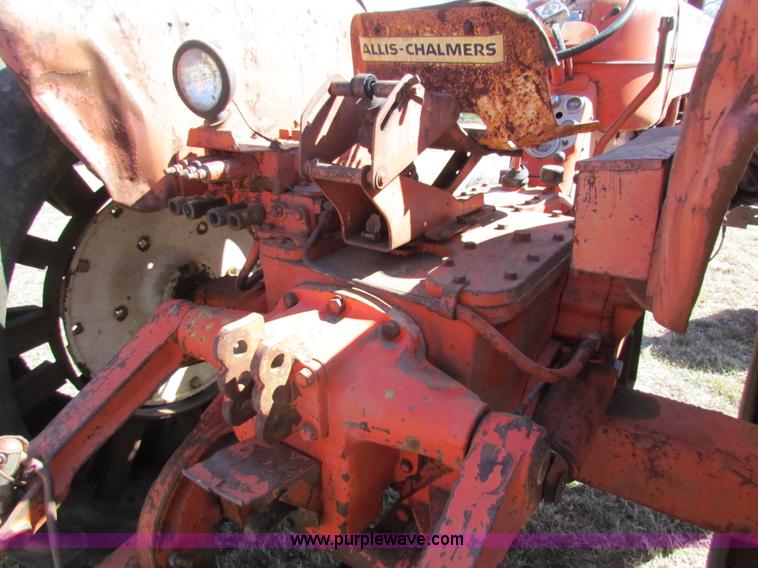 image for item I7479 Allis Chalmers D19 tractor