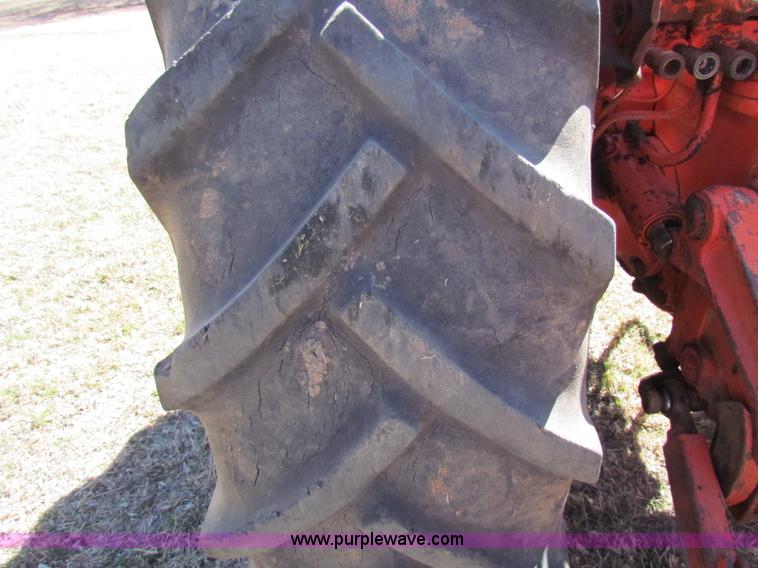 image for item I7479 Allis Chalmers D19 tractor