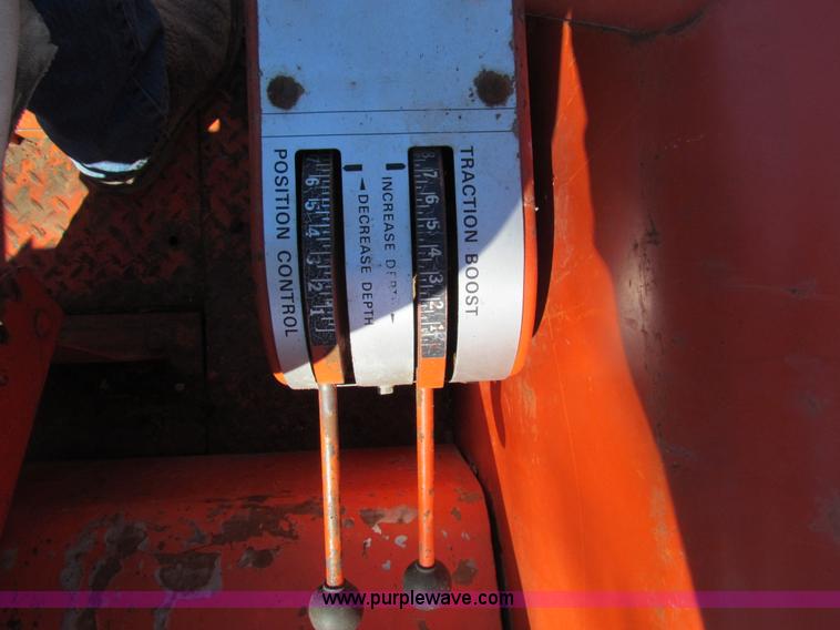 image for item I7480 Allis Chalmers 190XT tractor