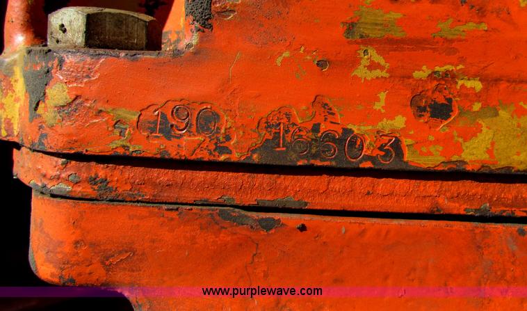 image for item I7480 Allis Chalmers 190XT tractor