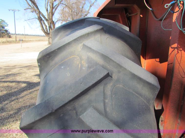 image for item I7480 Allis Chalmers 190XT tractor