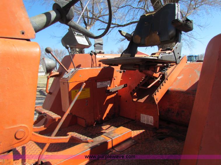 image for item I7481 Allis Chalmers 190XT tractor