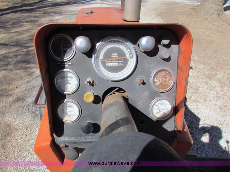 image for item I7481 Allis Chalmers 190XT tractor