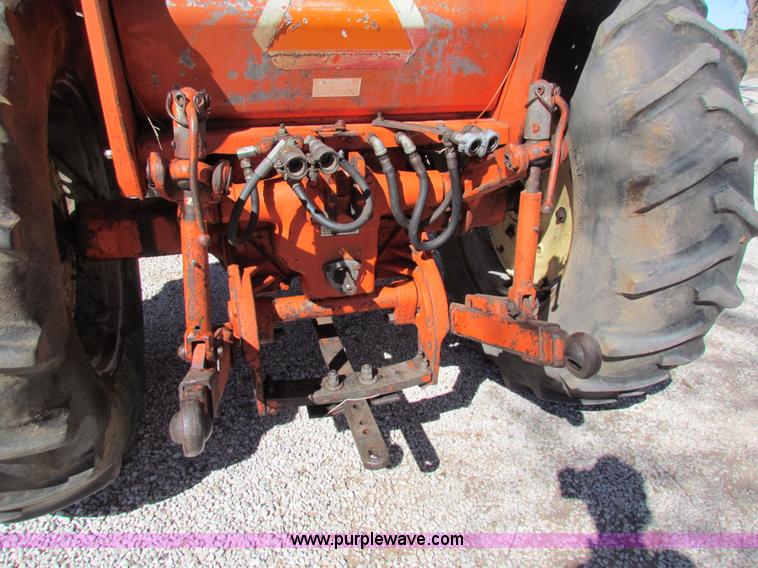image for item I7481 Allis Chalmers 190XT tractor
