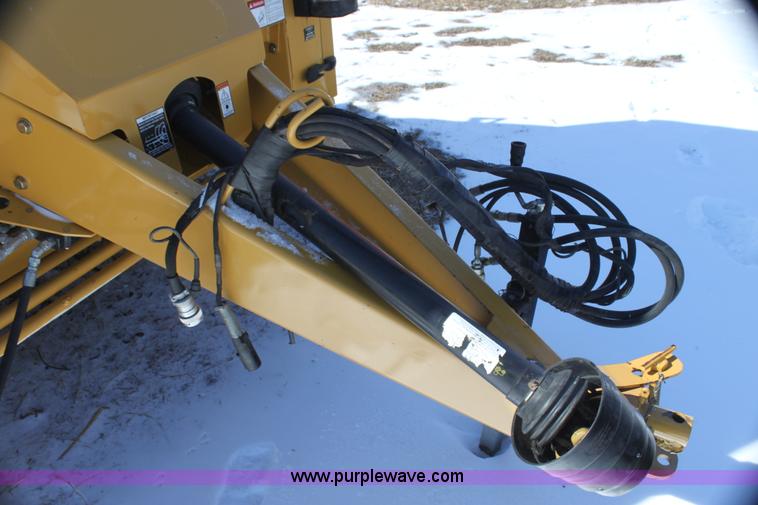 image for item I7492 2011 Vermeer 605 Super M round baler