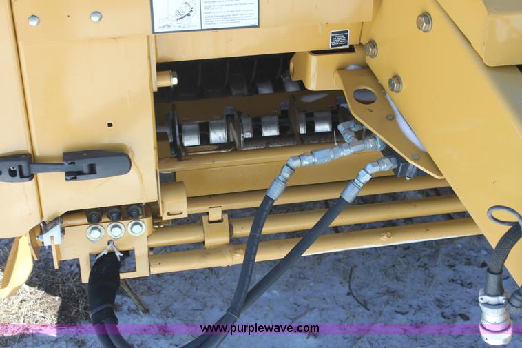 image for item I7492 2011 Vermeer 605 Super M round baler