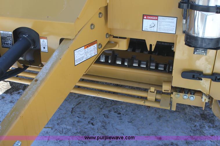 image for item I7492 2011 Vermeer 605 Super M round baler