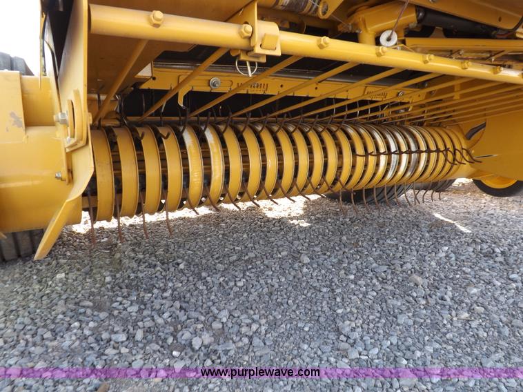 image for item I9026 Vermeer 605M round baler