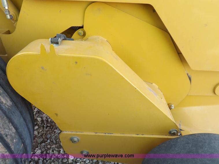 image for item I9026 Vermeer 605M round baler