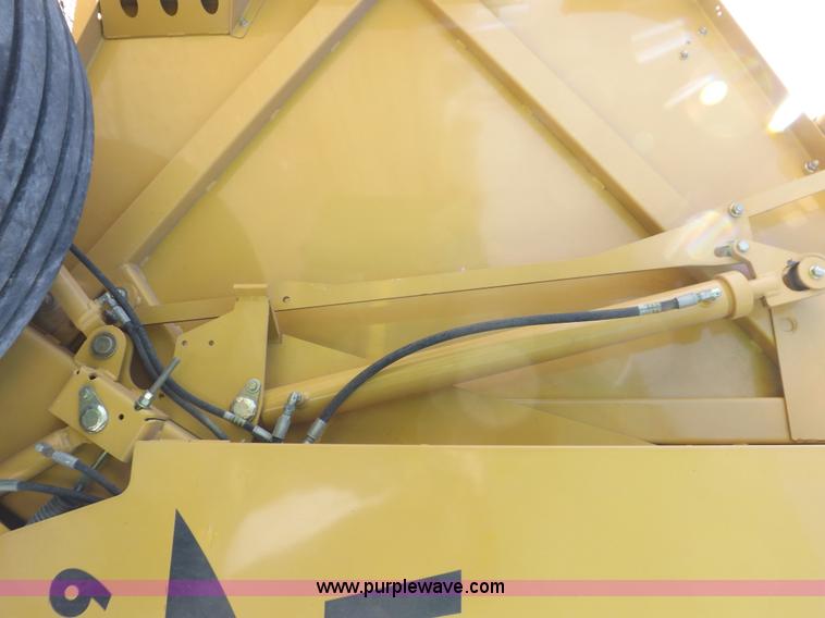 image for item I9026 Vermeer 605M round baler