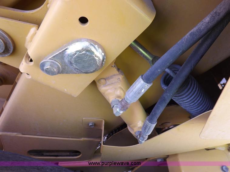 image for item I9026 Vermeer 605M round baler