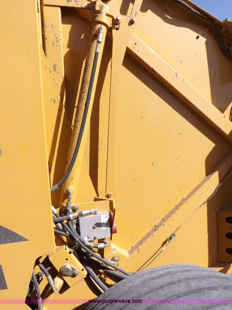 image for item I9026 Vermeer 605M round baler