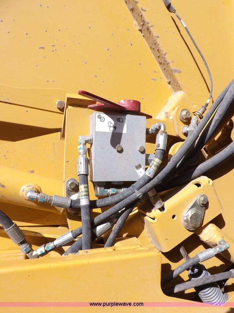 image for item I9026 Vermeer 605M round baler