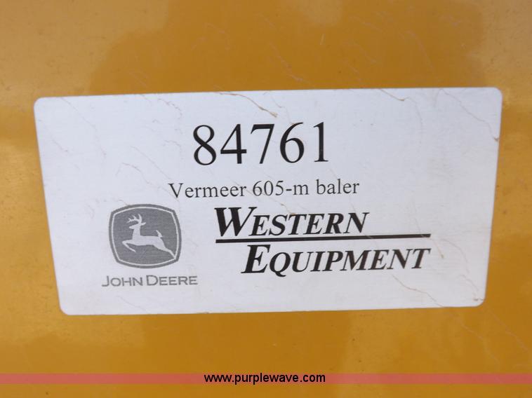 image for item I9026 Vermeer 605M round baler