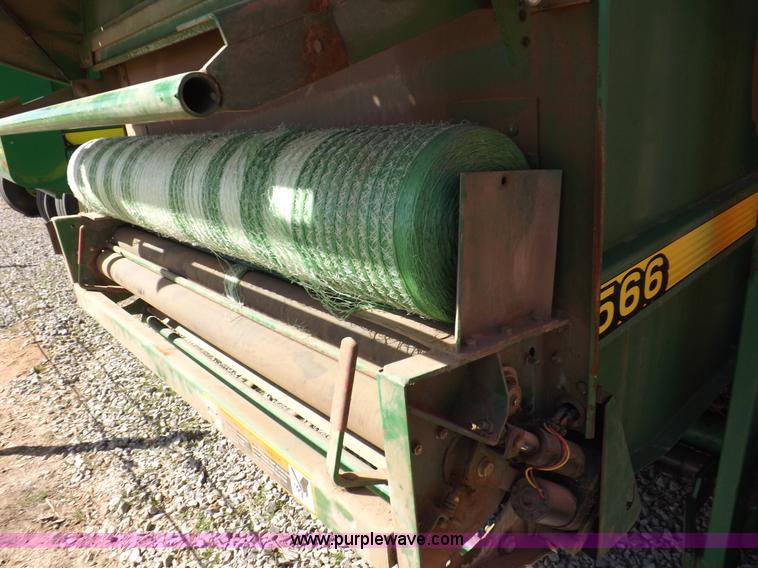 image for item I9027 1998 John Deere 566 round baler