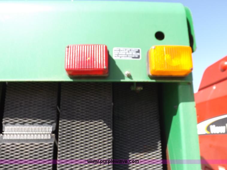 image for item I9027 1998 John Deere 566 round baler