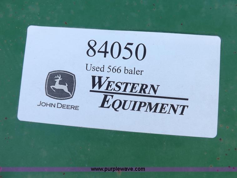 image for item I9027 1998 John Deere 566 round baler