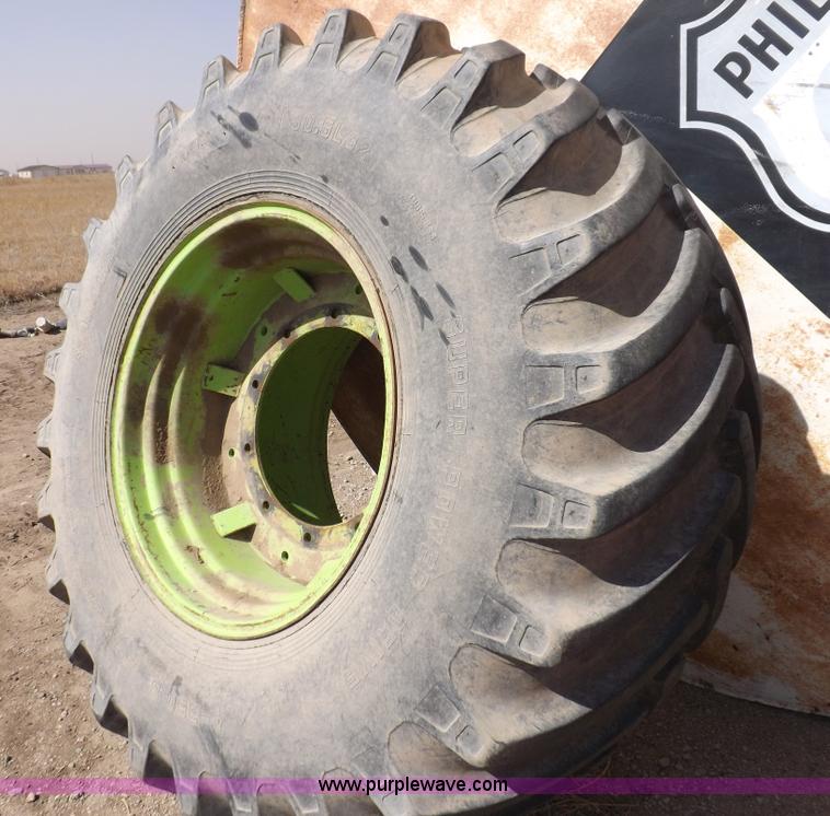 image for item I9041 (2) tires