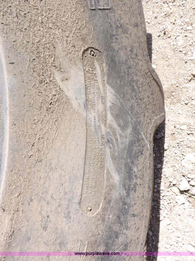 image for item I9041 (2) tires