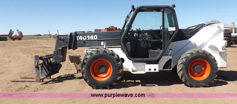 image for item I9042 2003 Bobcat T40140 telehandler