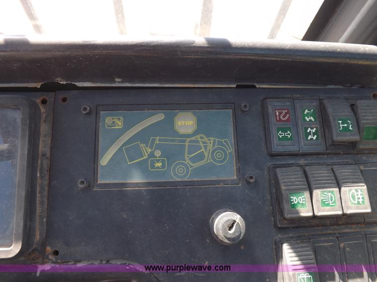 image for item I9042 2003 Bobcat T40140 telehandler