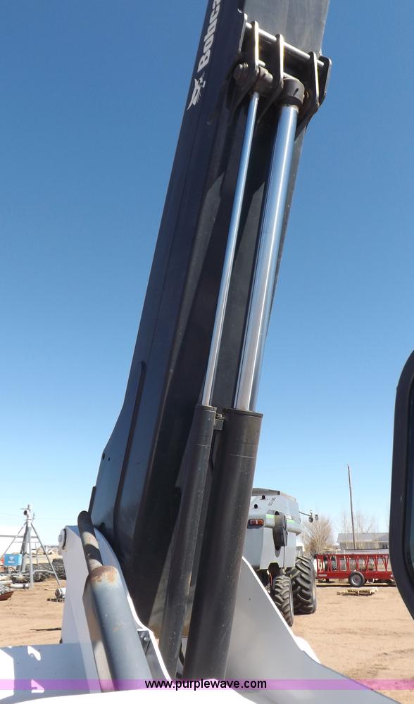 image for item I9042 2003 Bobcat T40140 telehandler