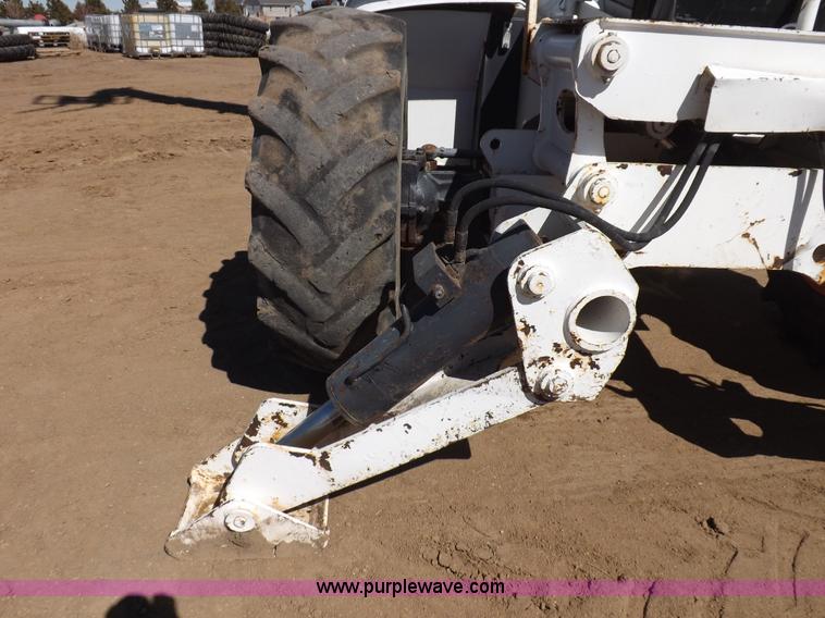 image for item I9042 2003 Bobcat T40140 telehandler