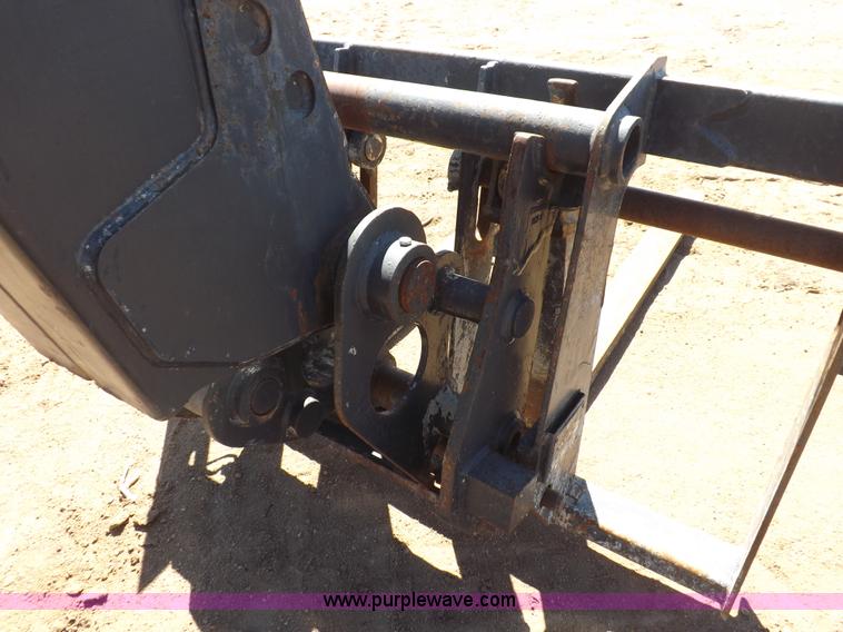 image for item I9042 2003 Bobcat T40140 telehandler