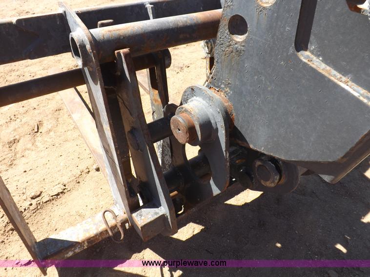 image for item I9042 2003 Bobcat T40140 telehandler