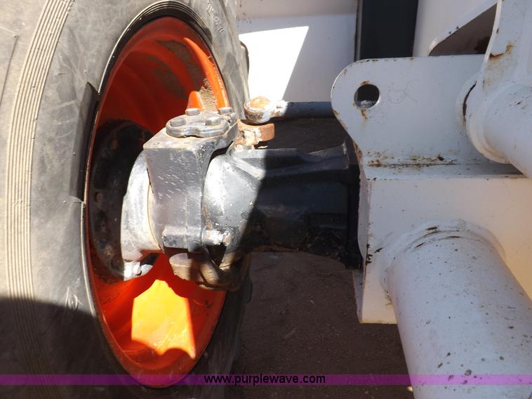 image for item I9042 2003 Bobcat T40140 telehandler