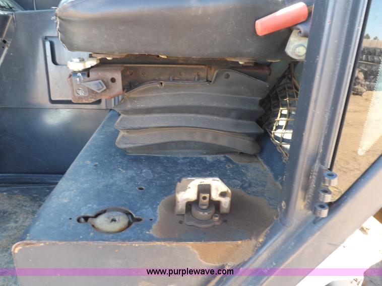 image for item I9042 2003 Bobcat T40140 telehandler