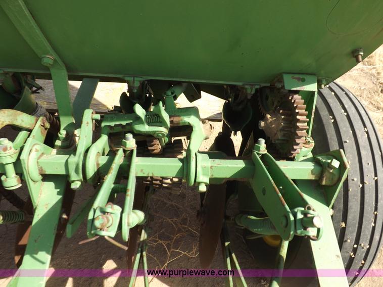 image for item I9044 (3) John Deere  drills